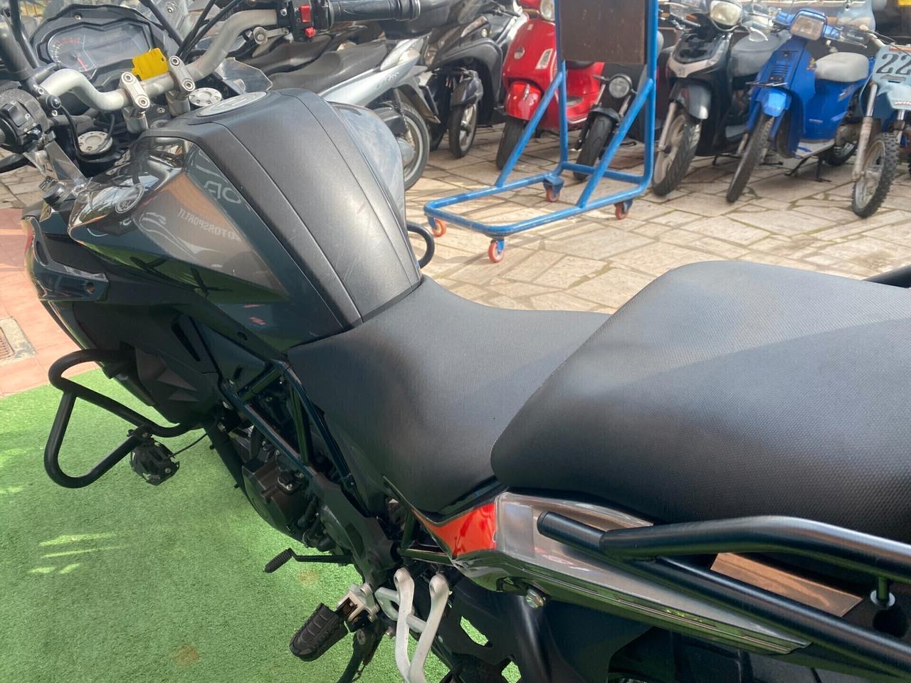 Benelli TRK 502 Abs