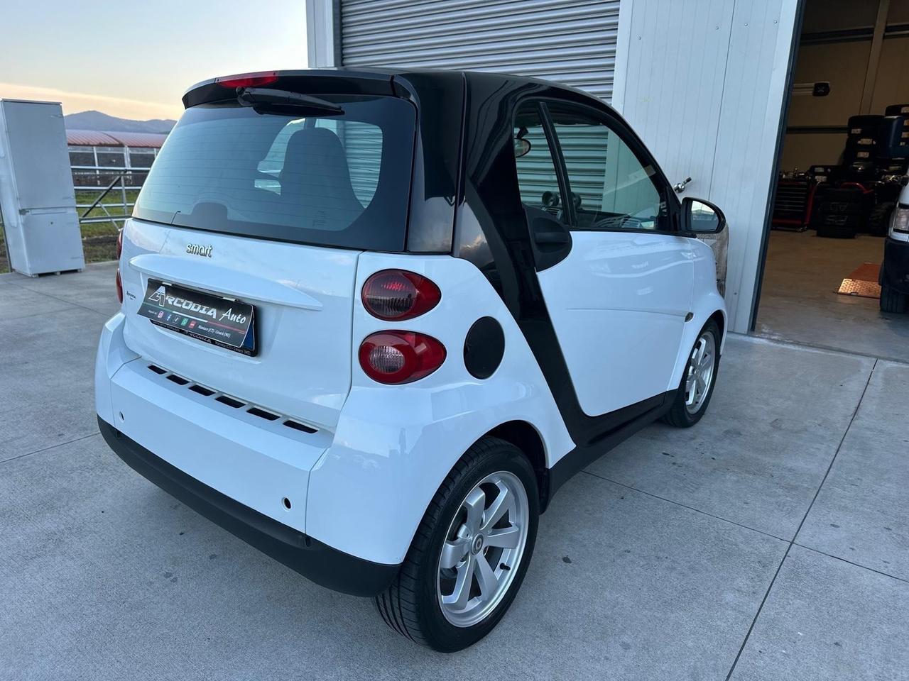 Smart ForTwo 1000 52 kW MHD coupé passion