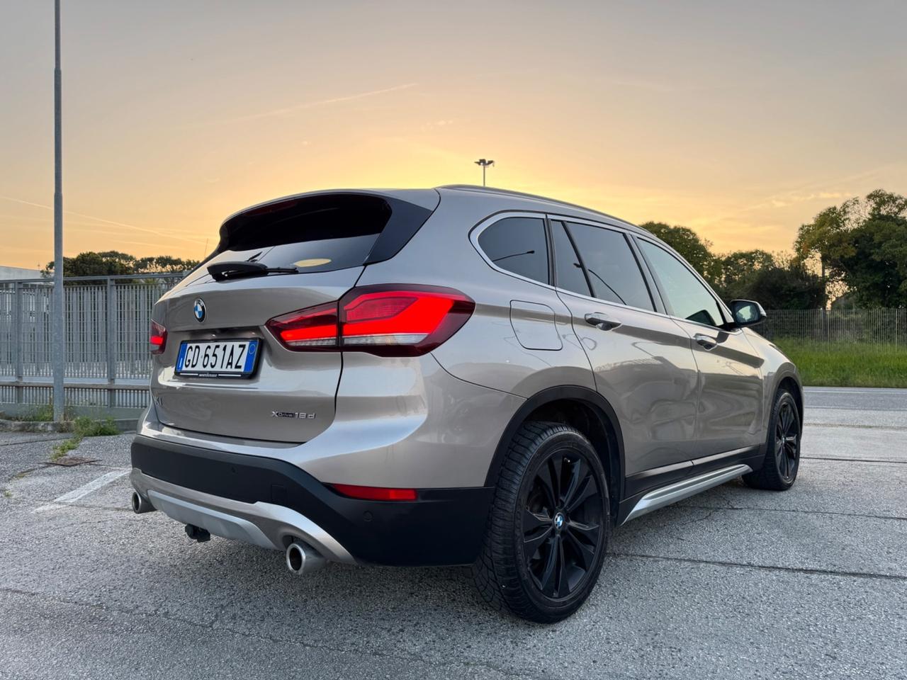 BMW X1 18d XDrive XLine - Tetto Led 18
