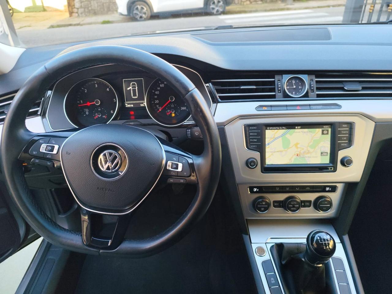 Volkswagen Passat 1.6 120cv - 2015