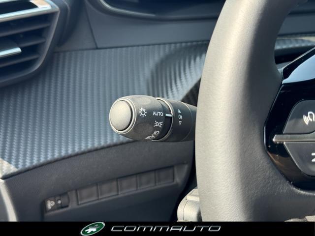 PEUGEOT 2008 PureTech 100 S&S Allure