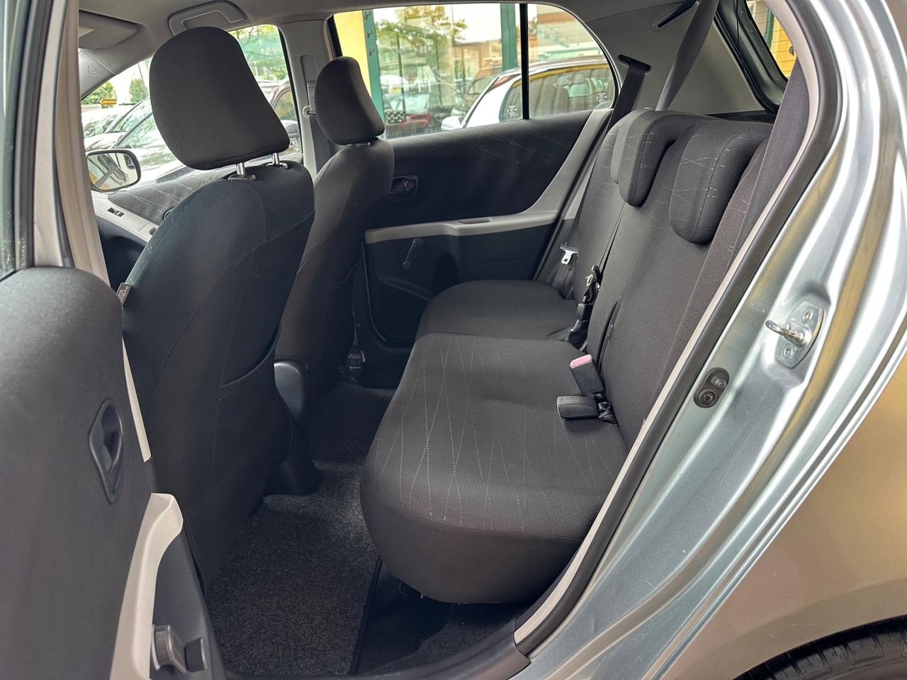 Toyota Yaris 1.0 5 porte