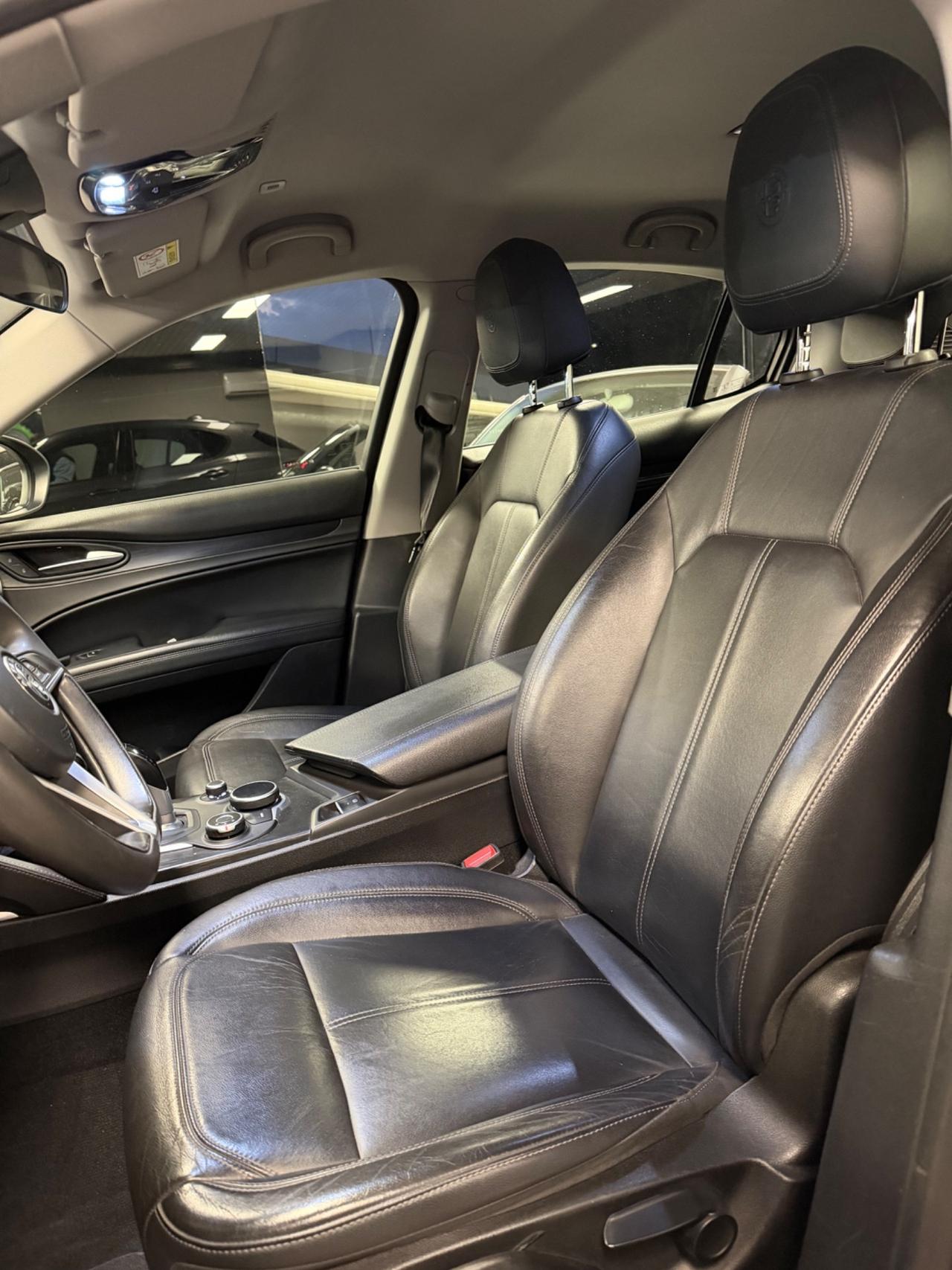 Alfa Romeo Stelvio 2.2 Turbodiesel 180 CV AT8 Q4 Executive