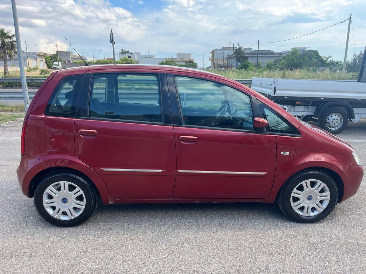 Fiat Idea 1.3 Multijet 16V Dynamic 2006