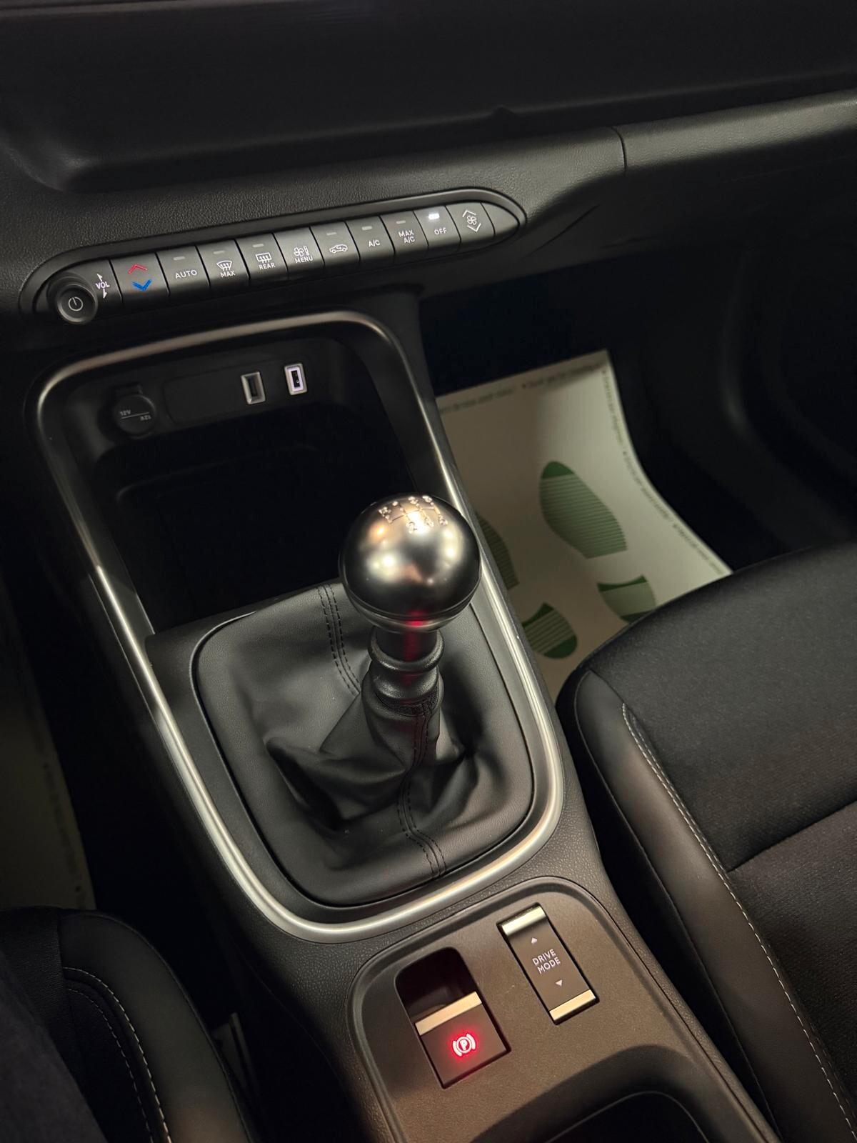 Jeep Avenger 1.2 Benzina 100 CV – Altitude – KM 0