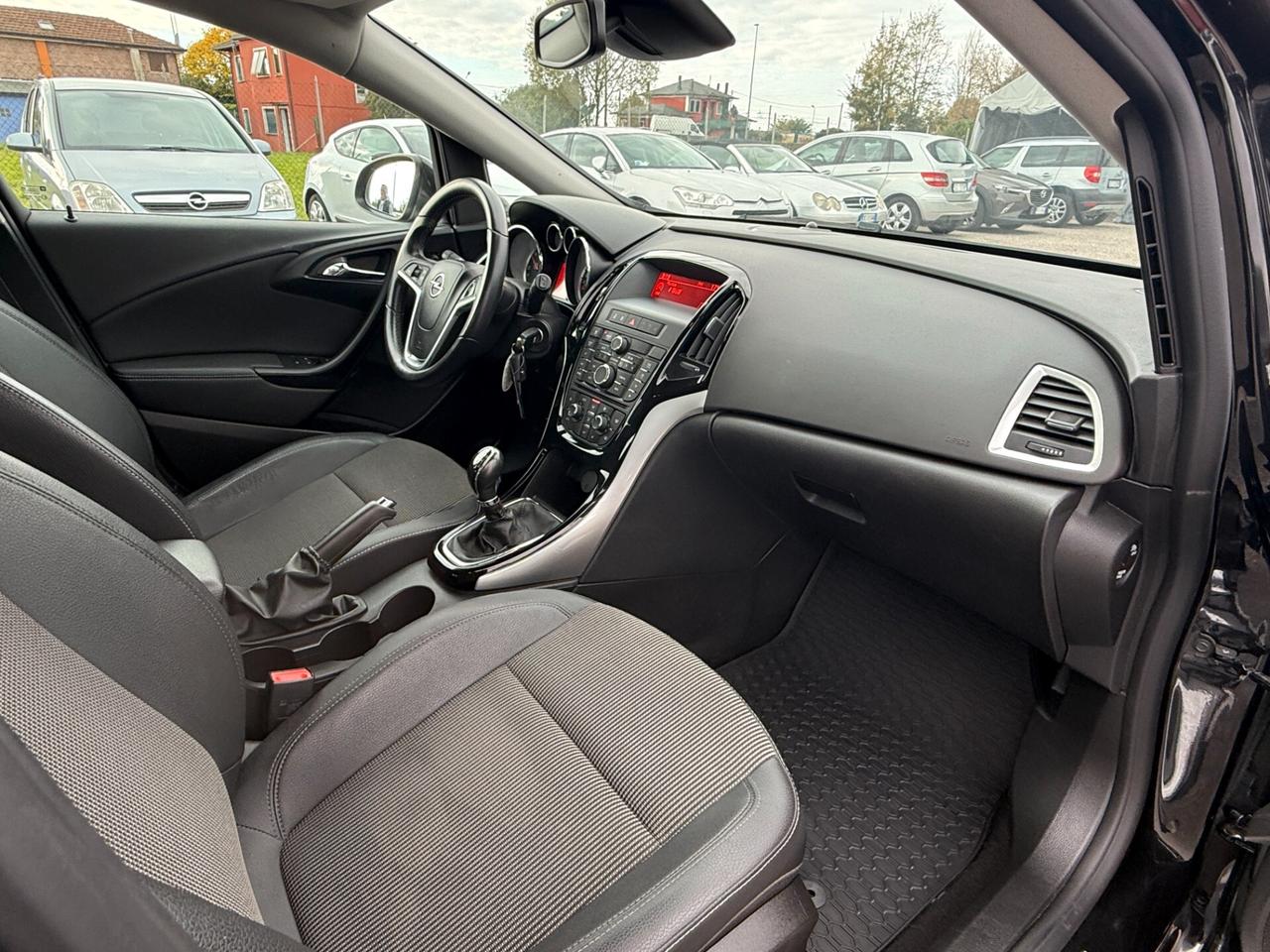 Opel Astra 1.6 CDTI 136CV EcoFLEX S&S 5 porte Cosmo