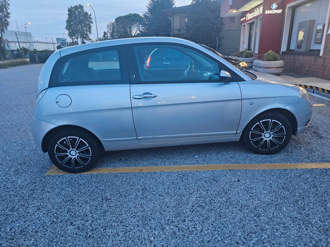 Lancia Ypsilon 1.2 Argento
