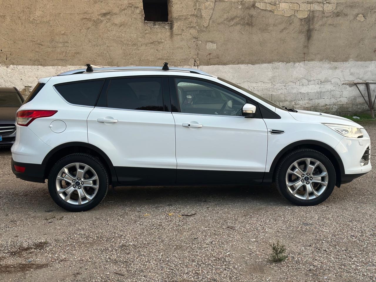 Ford Kuga 2.0 TDCI 140 CV 4WD Titanium My 2013