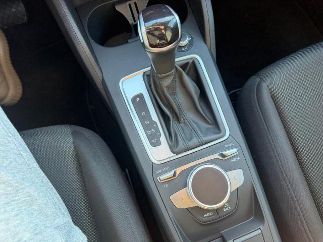AUDI Q2 30 TDI S tronic Business