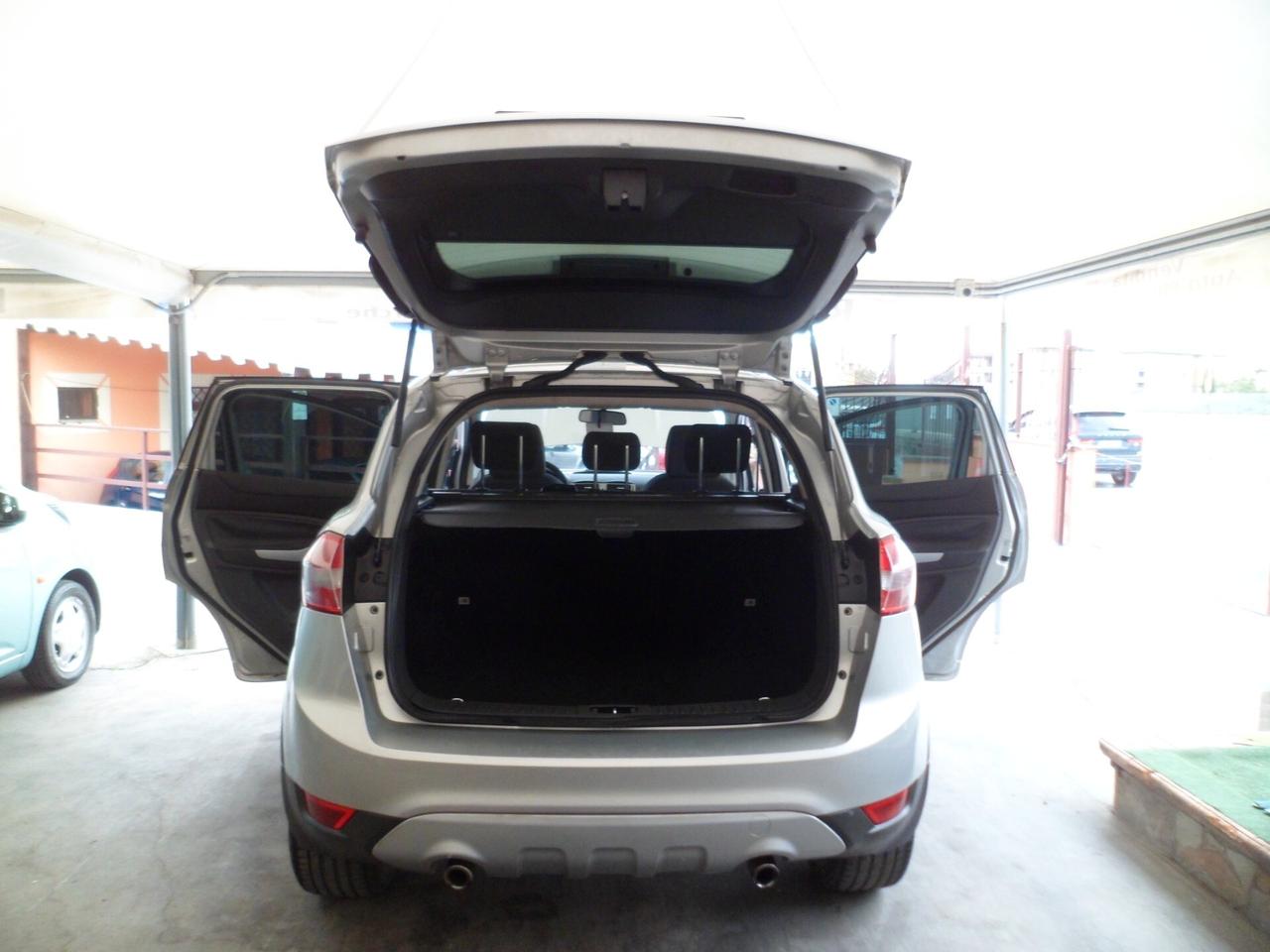 Ford Kuga 2.0 TDCi 136 CV 2WD Titanium 10