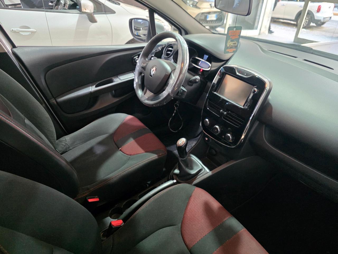 Renault Clio 1.2 NAVI 75cv Full Optional