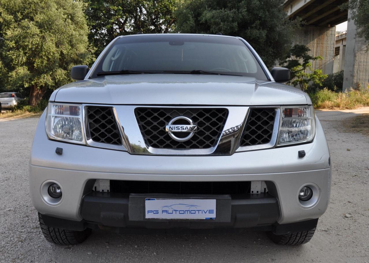 Nissan Pathfinder 2.5 dCi SE 7 Posti-Gancio Traino