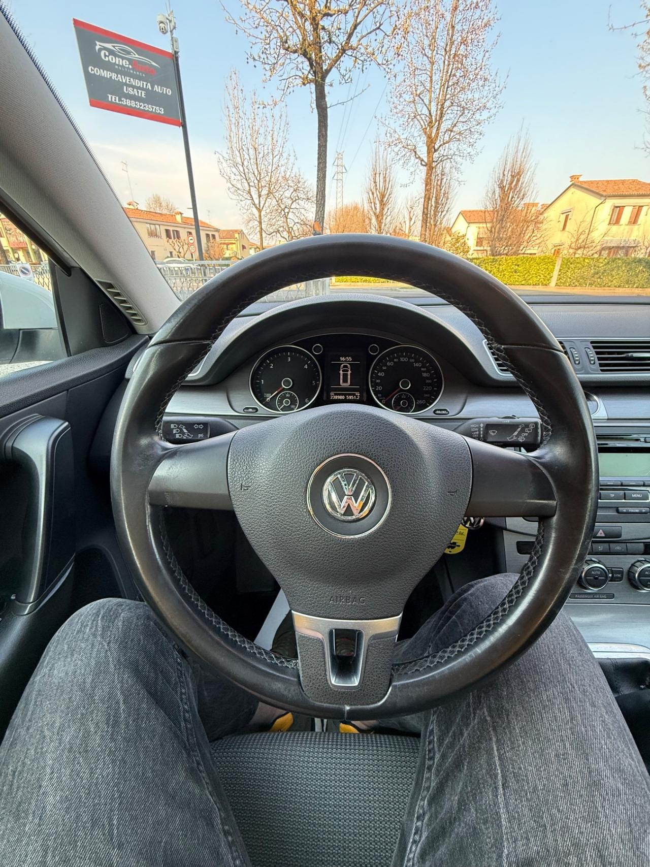 Volkswagen Passat 1.6 TDI Comfortline BlueM. Tech.