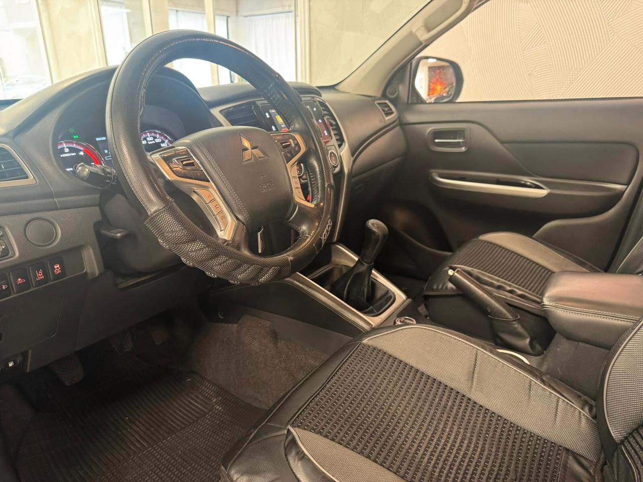 Mitsubishi L200 2.4 DI-D/154CV Double Cab Intense Navi MGN