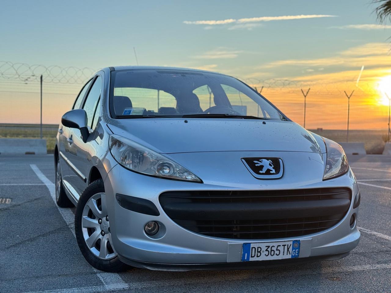 PEUGEOT 207 1.4 HDI NEO PATENTATI 1 PRO 12 MESI DI GARANZIA