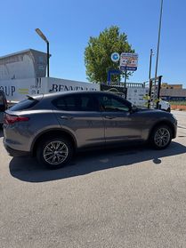 Alfa Romeo Stelvio 2.2 Turbodiesel 180 CV AT8 Q4 Business