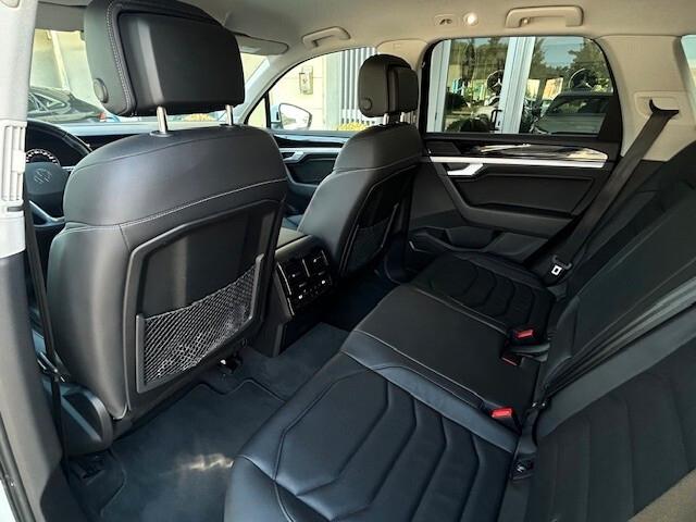 Volkswagen Touareg 3.0 V6 TDI 286 CV SCR Elegance