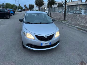 LANCIA Ypsilon 1.2 69 CV 5 porte S&S Gold