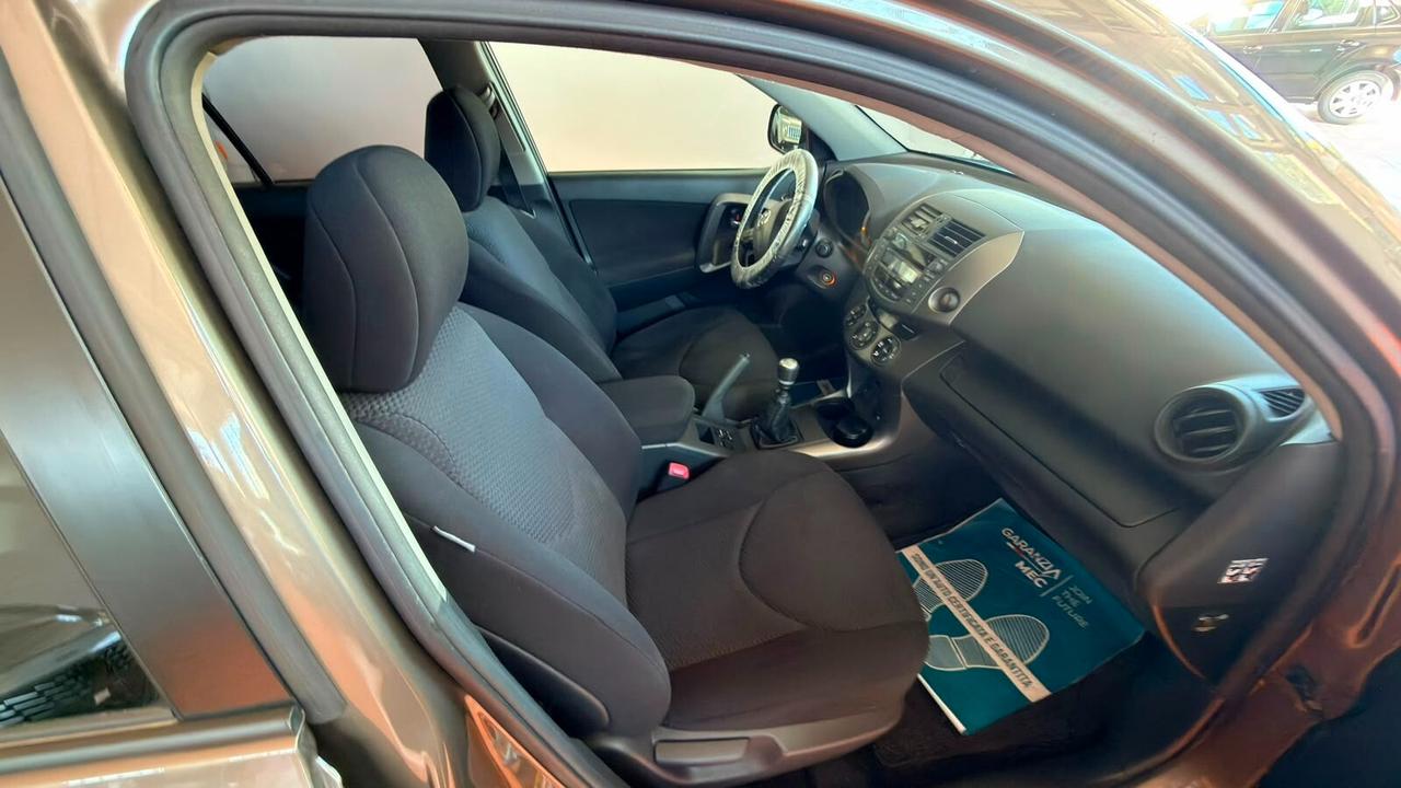 Toyota RAV 4 RAV4 Crossover 2.0 Exclusive
