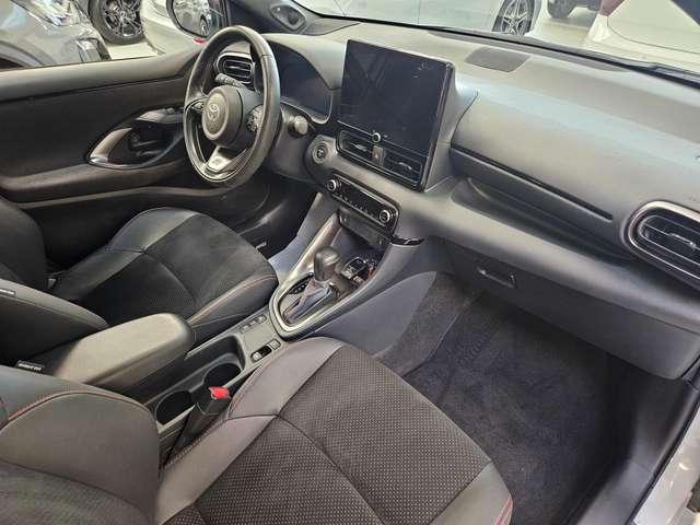 Toyota Yaris Yaris 1.5h 130 GR Sport