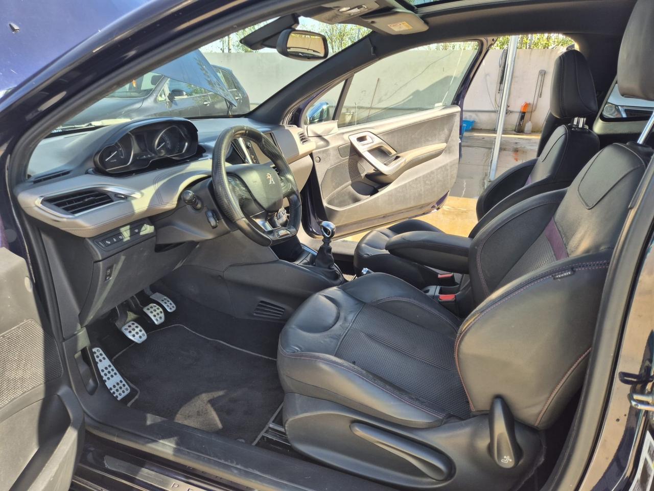 Peugeot 208 1.6 e-HDi 115 CV GT XY TETTO PANORAMICO