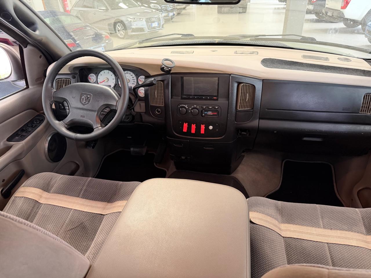 Dodge RAM 1500 V8 5.9 MAGNUM 250cv VerniceRaptor