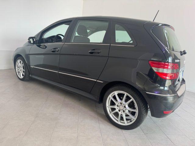 MERCEDES-BENZ B 180 CDI Executive