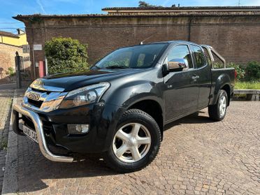 Isuzu D-Max 2.5 TDI 163CV Space Cab 4WD