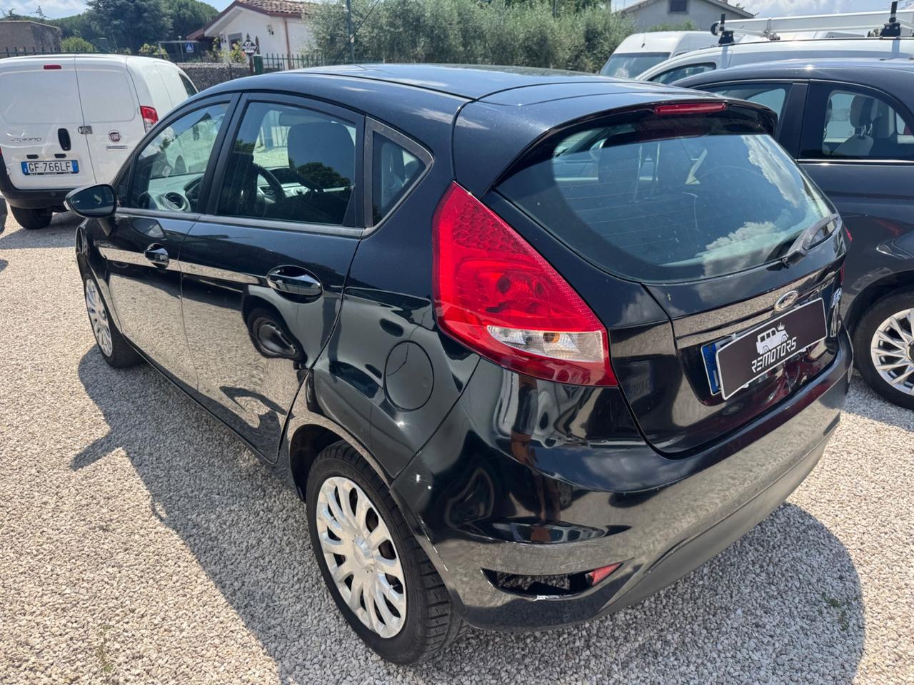 Ford Fiesta Fiesta+ 1.4 TDCi 70CV 5 porte