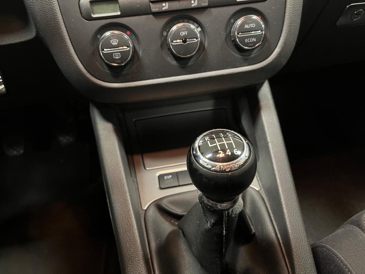 Volkswagen Golf 2.0 16V TDI 4mot. 5p. Sportline 140cv