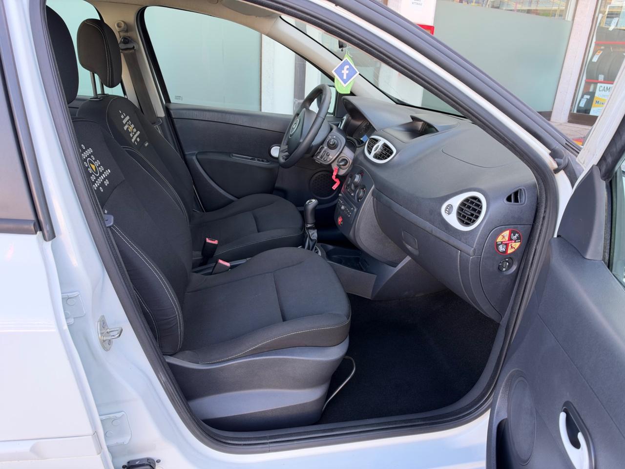 Renault Clio 1.2 16V 5 porte Yahoo! 2012