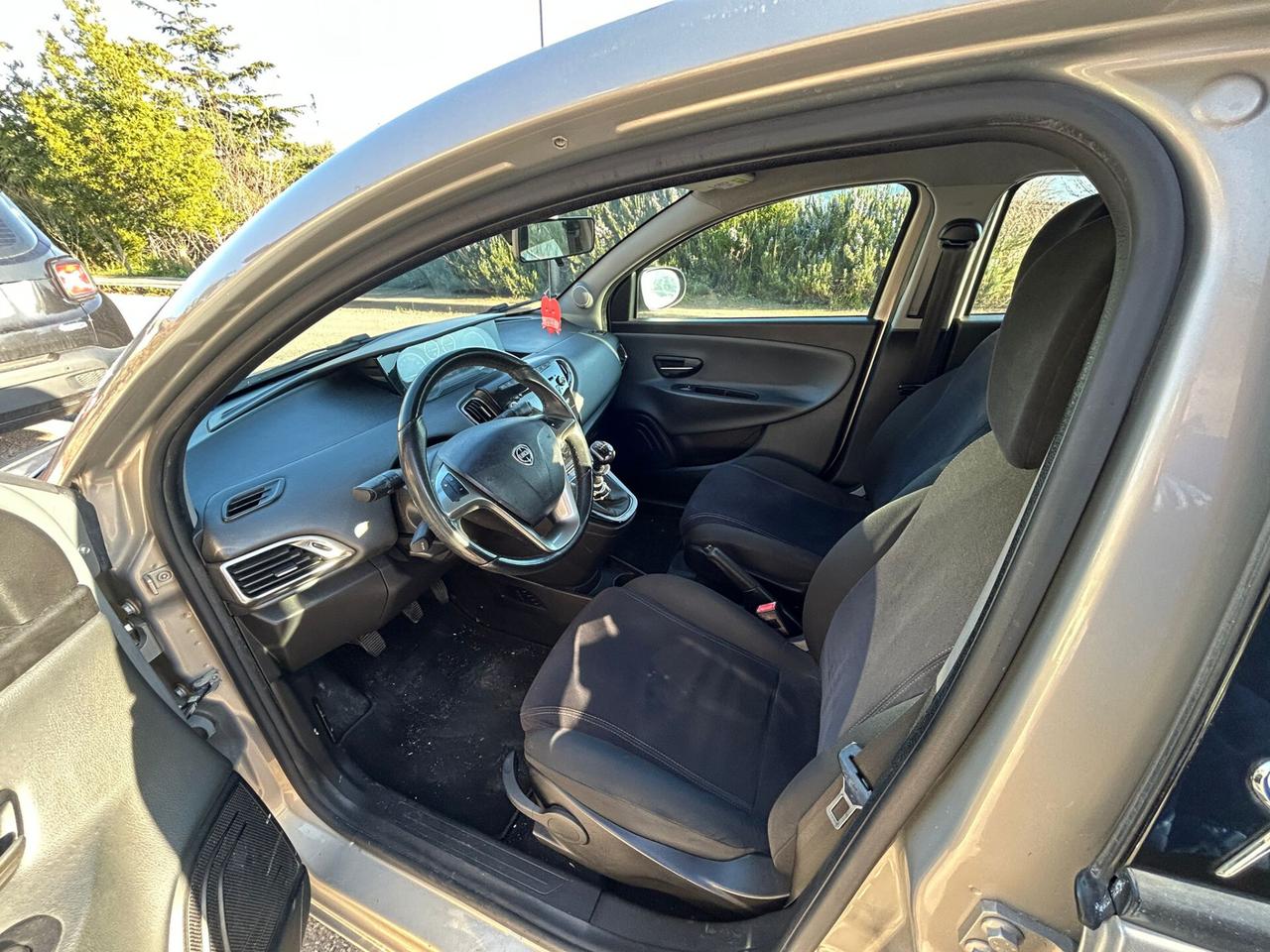 Lancia Ypsilon 1.2 69 CV 5 porte Gold