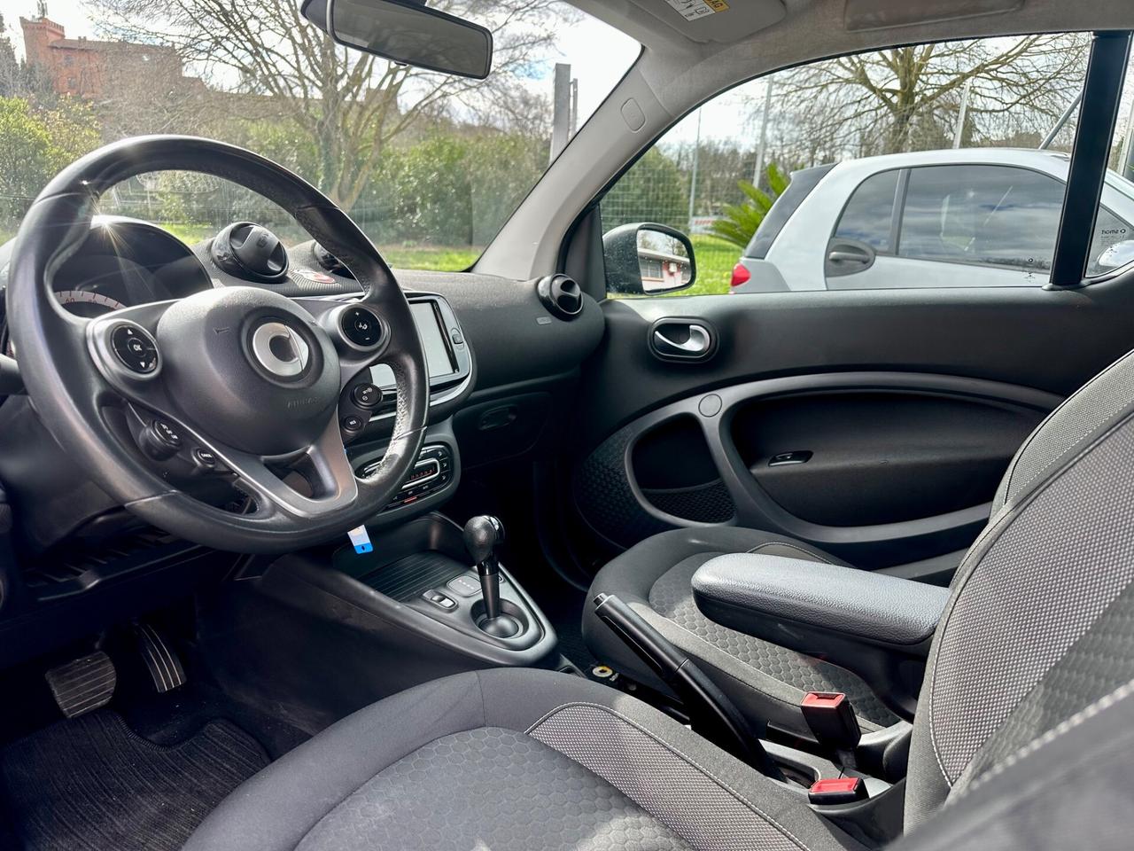 Smart ForTwo EQ Passion SERVEICE MERCEDES Batteria Nuova Permute Rate Garantita