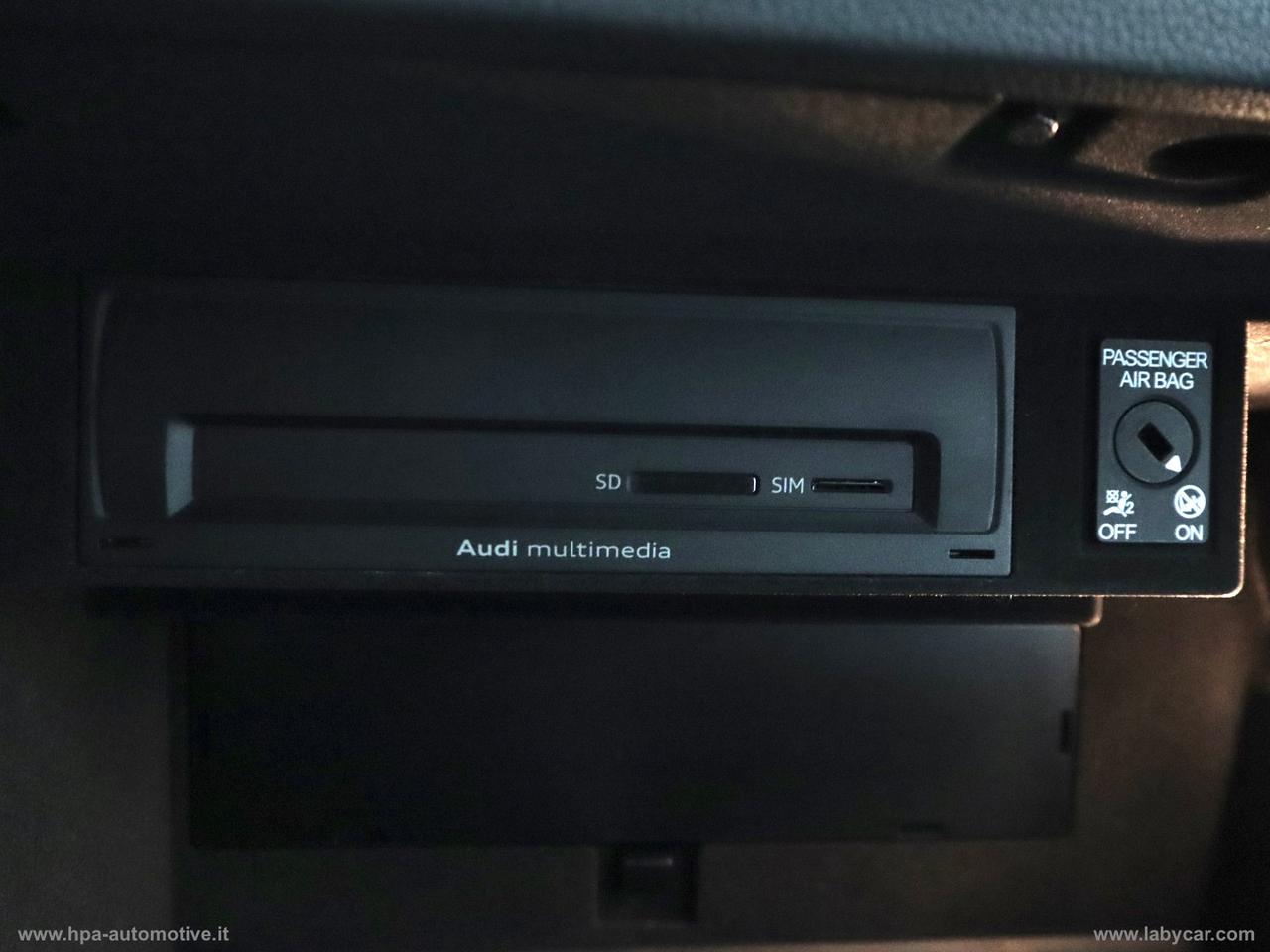 AUDI Q3 2.0TDI quattro S-LINE NAVI LED CERCHI 20 PELLE RETROCAMERA