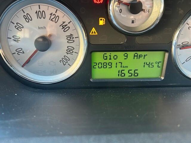 Lancia Ypsilon 1.3 MJT 75 CV Oro