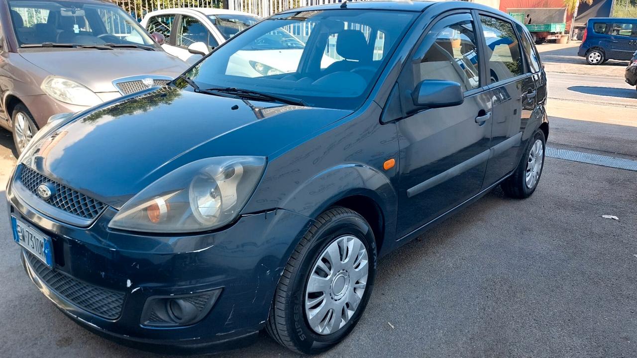 Ford Fiesta 1.2 16V 5p. Ghia GPL