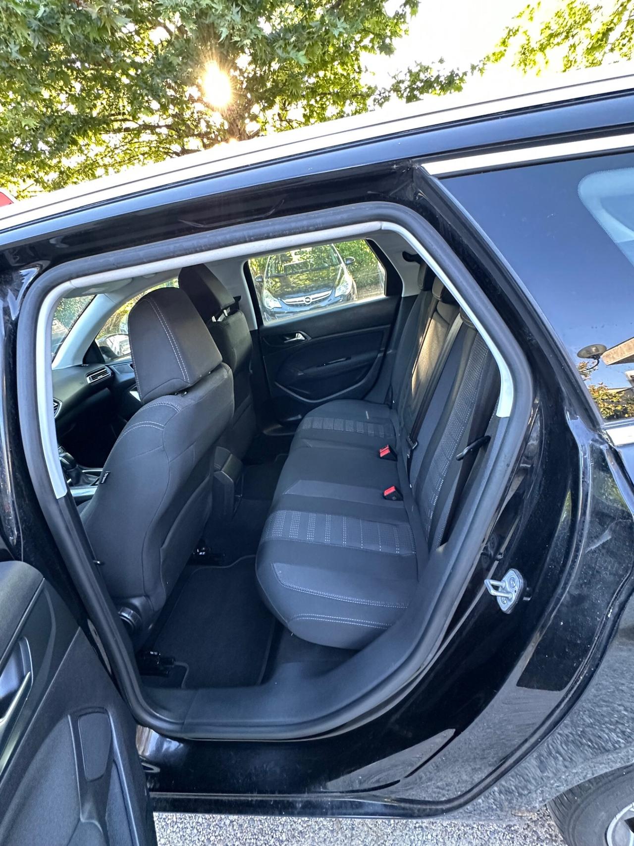 Peugeot 308 BlueHDi 120 S&S EAT6 SW GT Line