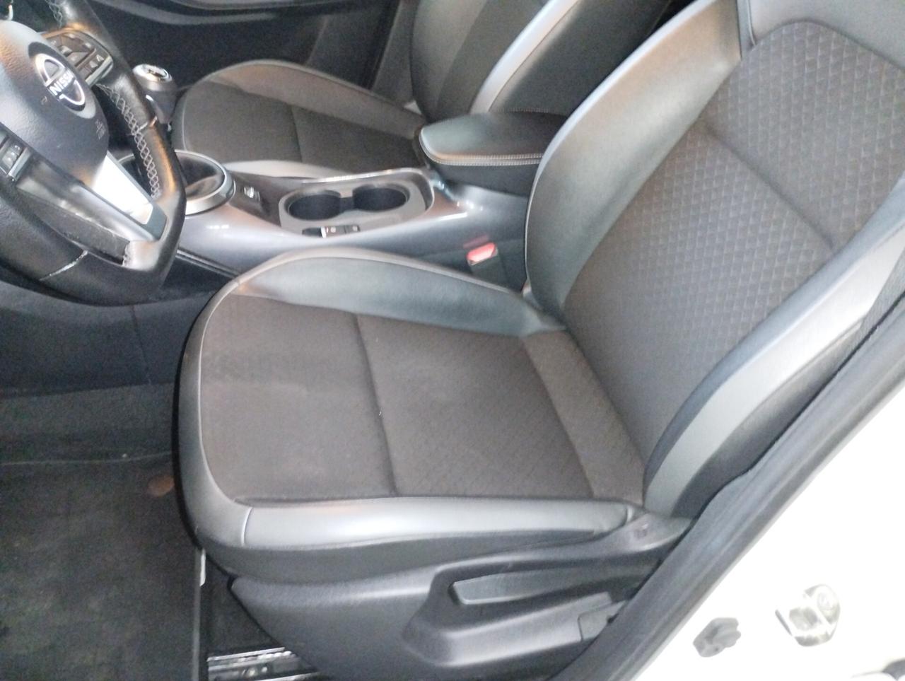 Nissan Juke 1.0 DIG-T 114 CV N-Connecta