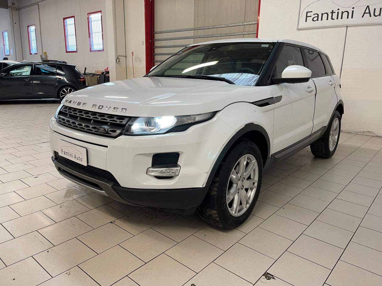 Land Rover Range Evoque Pure 2.2 td4 150cv c.manuale-LEGGI SOTTO