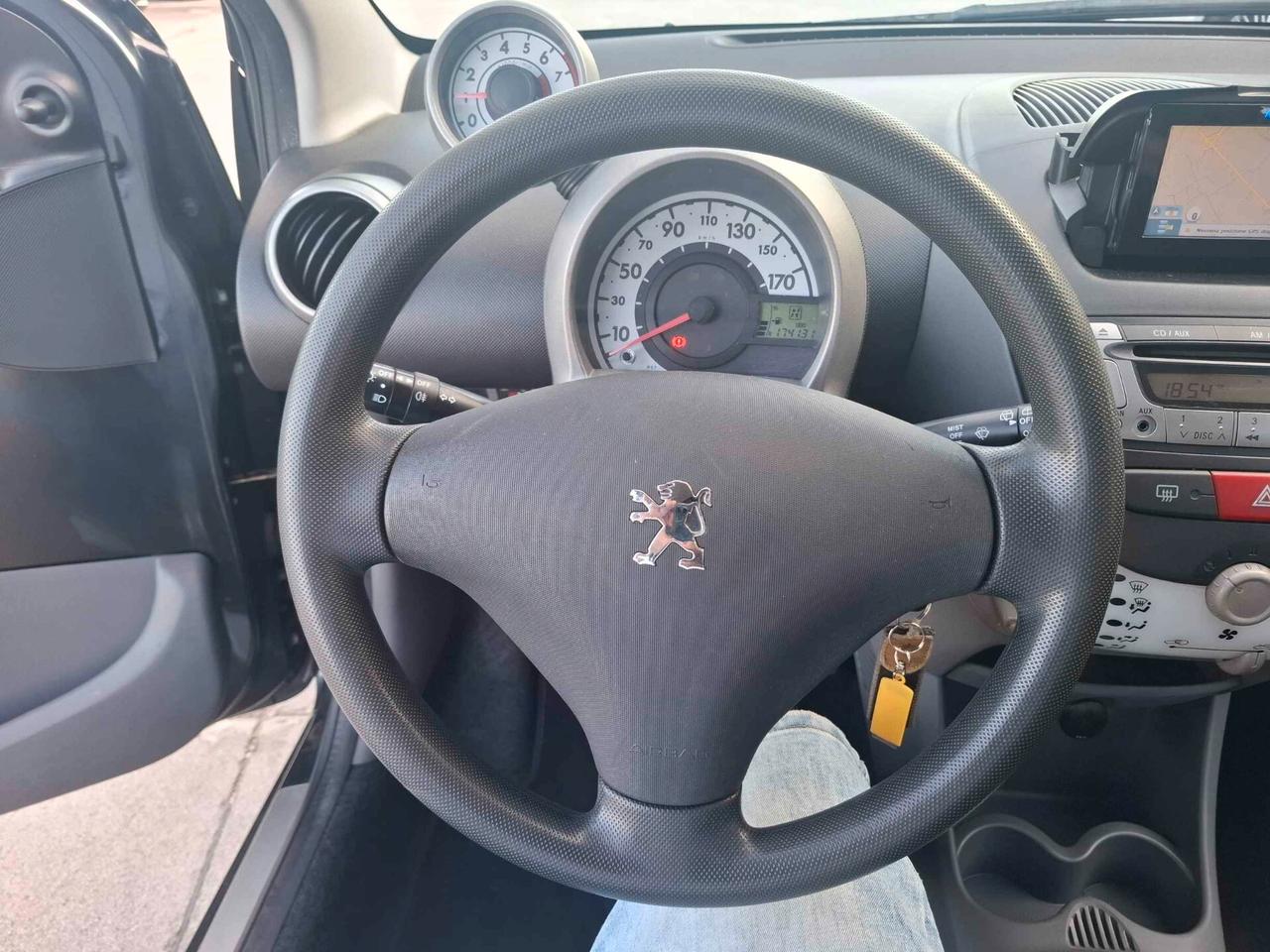 Peugeot 107 1.0 BENZINA SWEET YEARS AUTOMATICA !!!!!!!!!!!