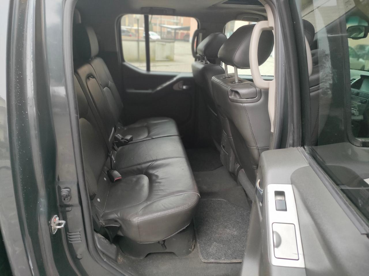 Nissan Navara 2.5 dCi Double Cab PREZZO INTRATTABILE