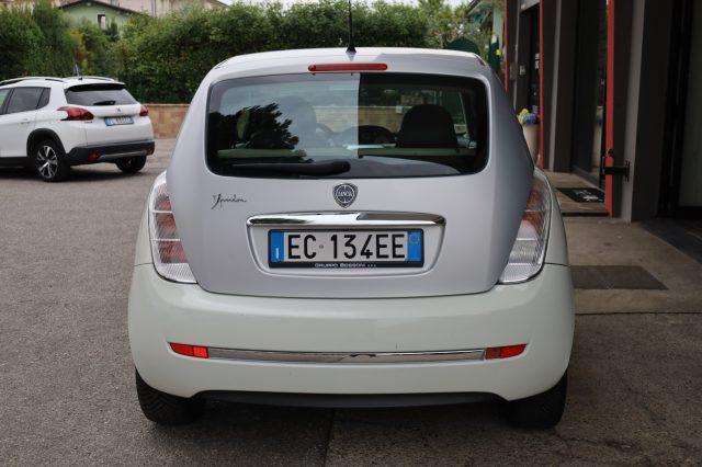 LANCIA Ypsilon 1.3 MJT 90CV Platino Automatica per NEOPATENTATI