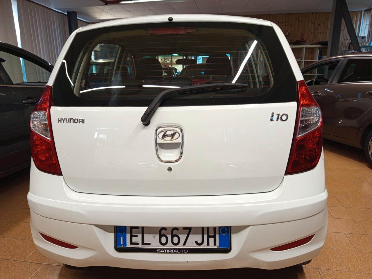 Hyundai i10 1.1 benzina, 100 Mila chilometri. Ok neopatentati