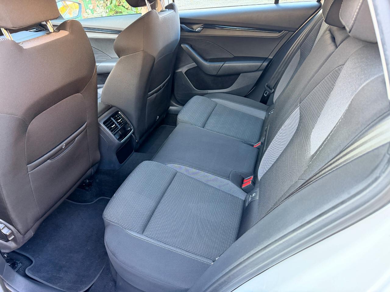 Skoda Octavia 2.0 TDI EVO 150 CV DSG Wagon Executive