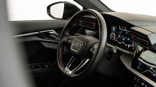 AUDI S3 Sedan TFSI quattro S tronic MATRIX