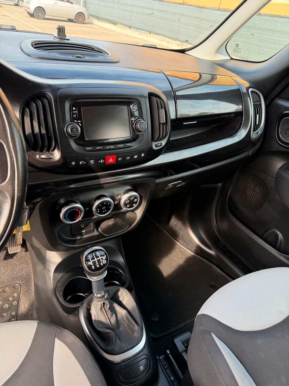 Fiat 500L 0.9 METANO - NEOPATENTATI - 12 MESI DI GARANZIA -