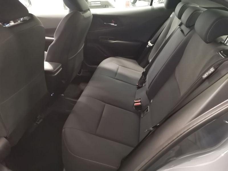 Toyota Prius Plug-in Hybrid Lounge