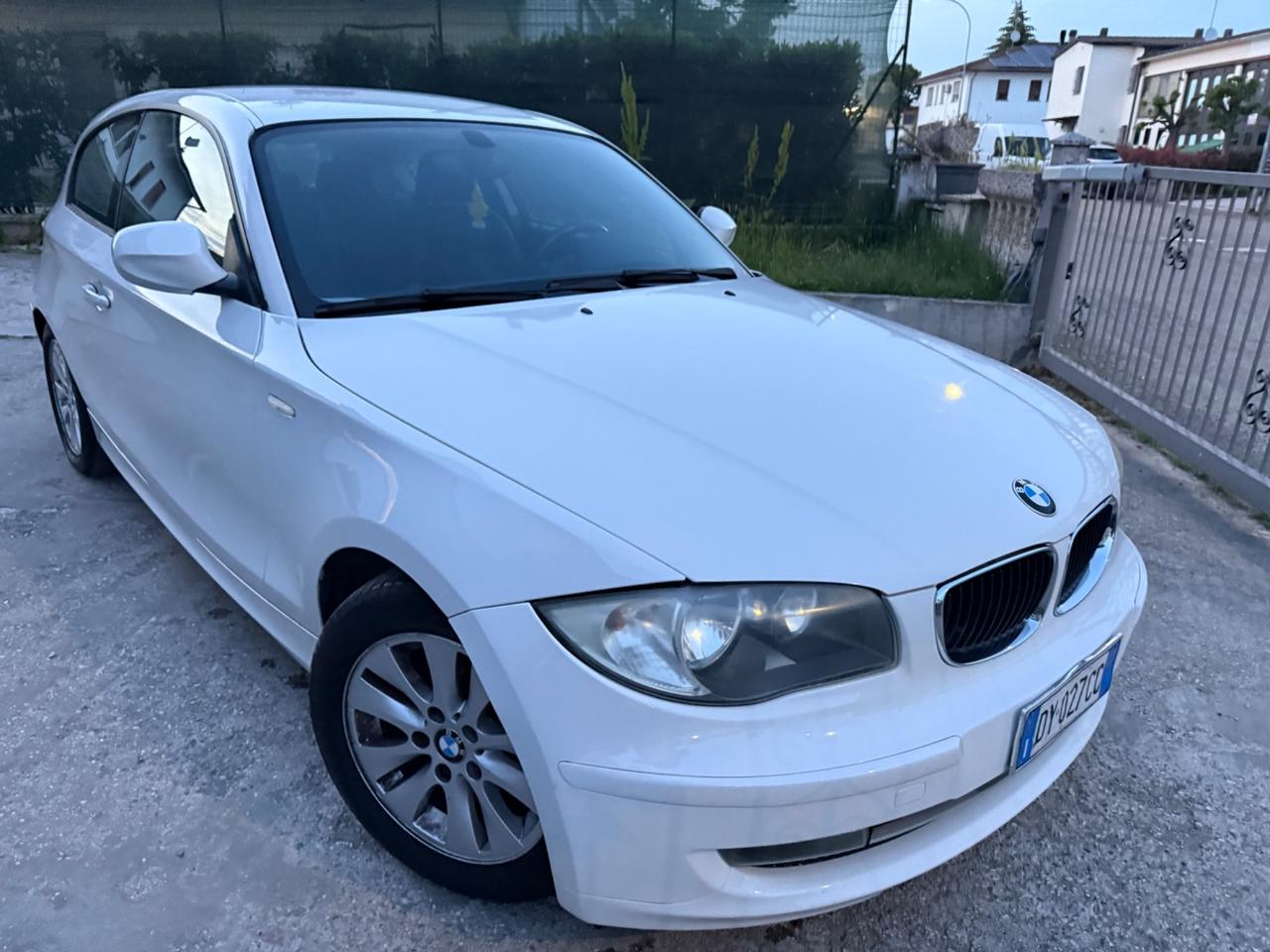 BMW SERIE 1 116D 2.0 DIESEL SOLI 77 MILA KM 09