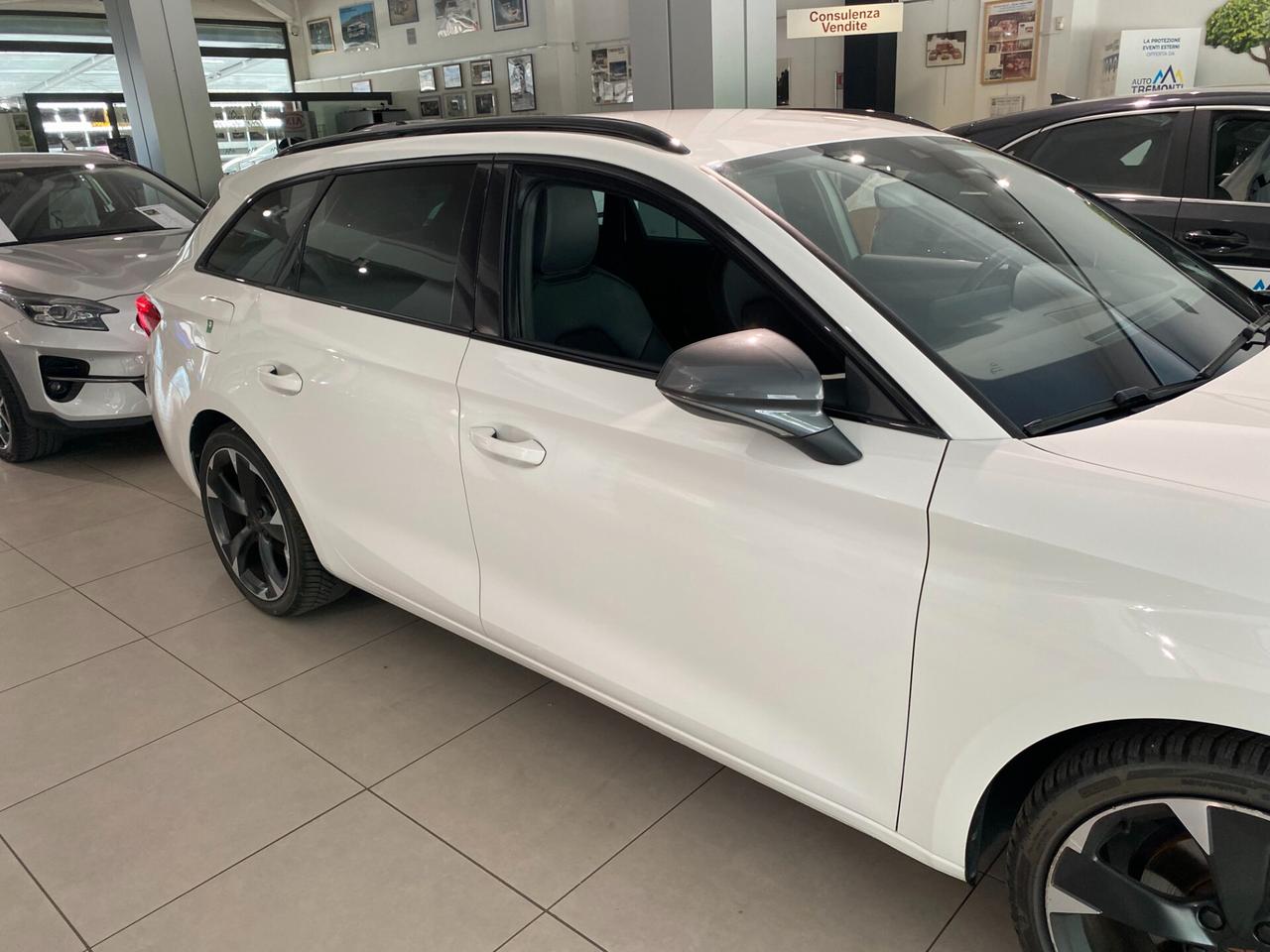 Cupra Leon Sportstourer 1.5 Hybrid 150 CV DSG