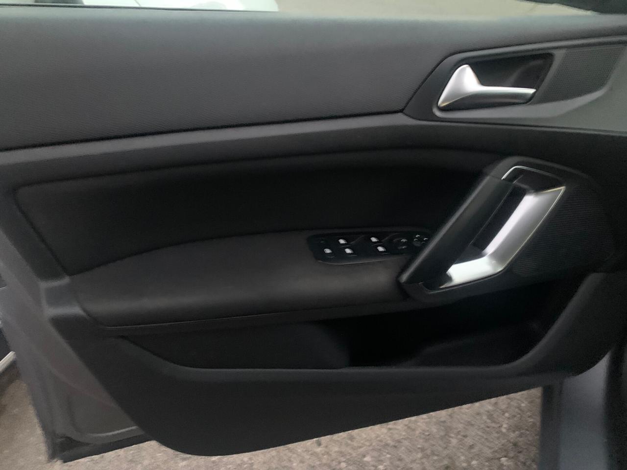 Peugeot 308 BlueHDi 120 S&S Business